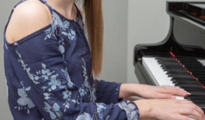 PIANO LESSONS image