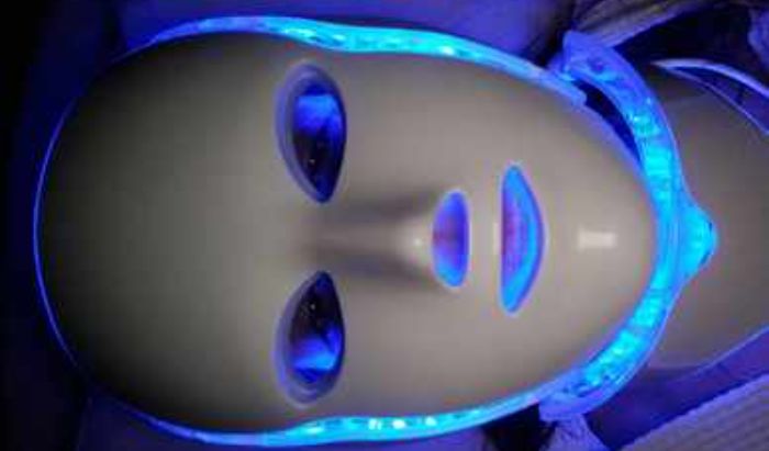 BLUE LIGHT THERAPY article image