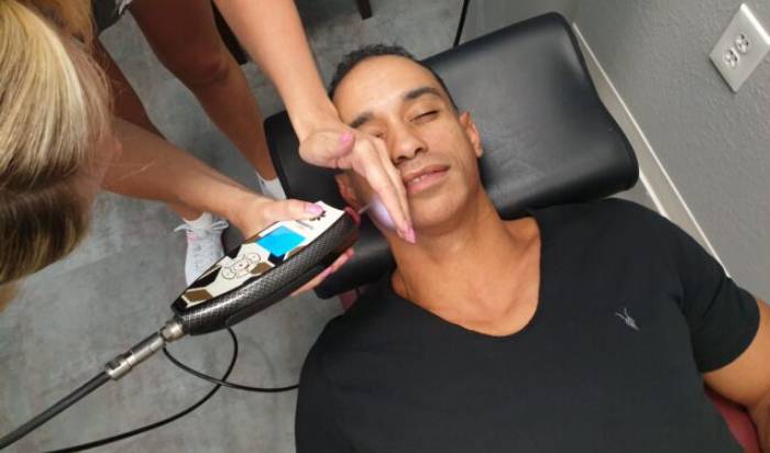 Cryo Facial image