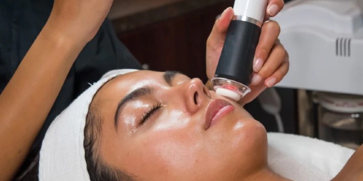 EXCLUSIVE -20% OFF Oxy 4-in-1 Super Facial offer image